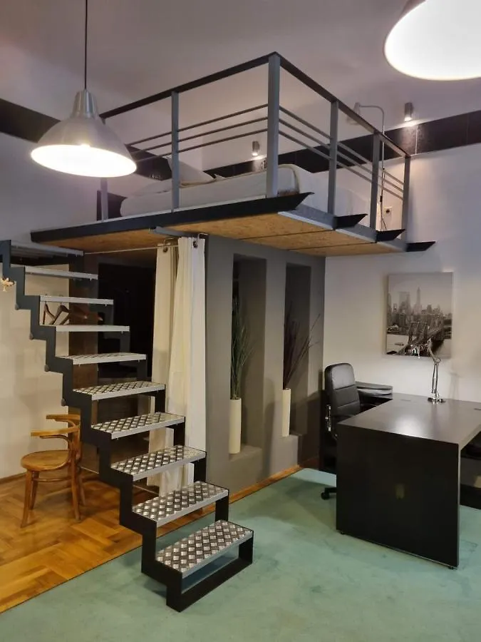 Z Loft Central Apartment Budapest 0*,