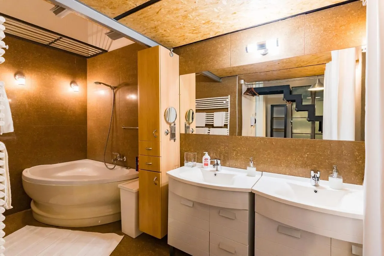 Z Loft Central Apartment Budapest
